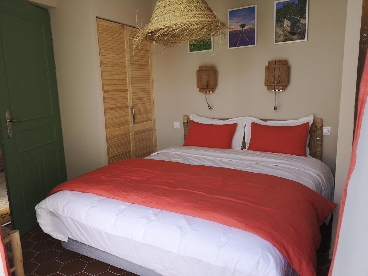 Drome Provencale Maison Familiale Calme Dans Village Valréas エクステリア 写真