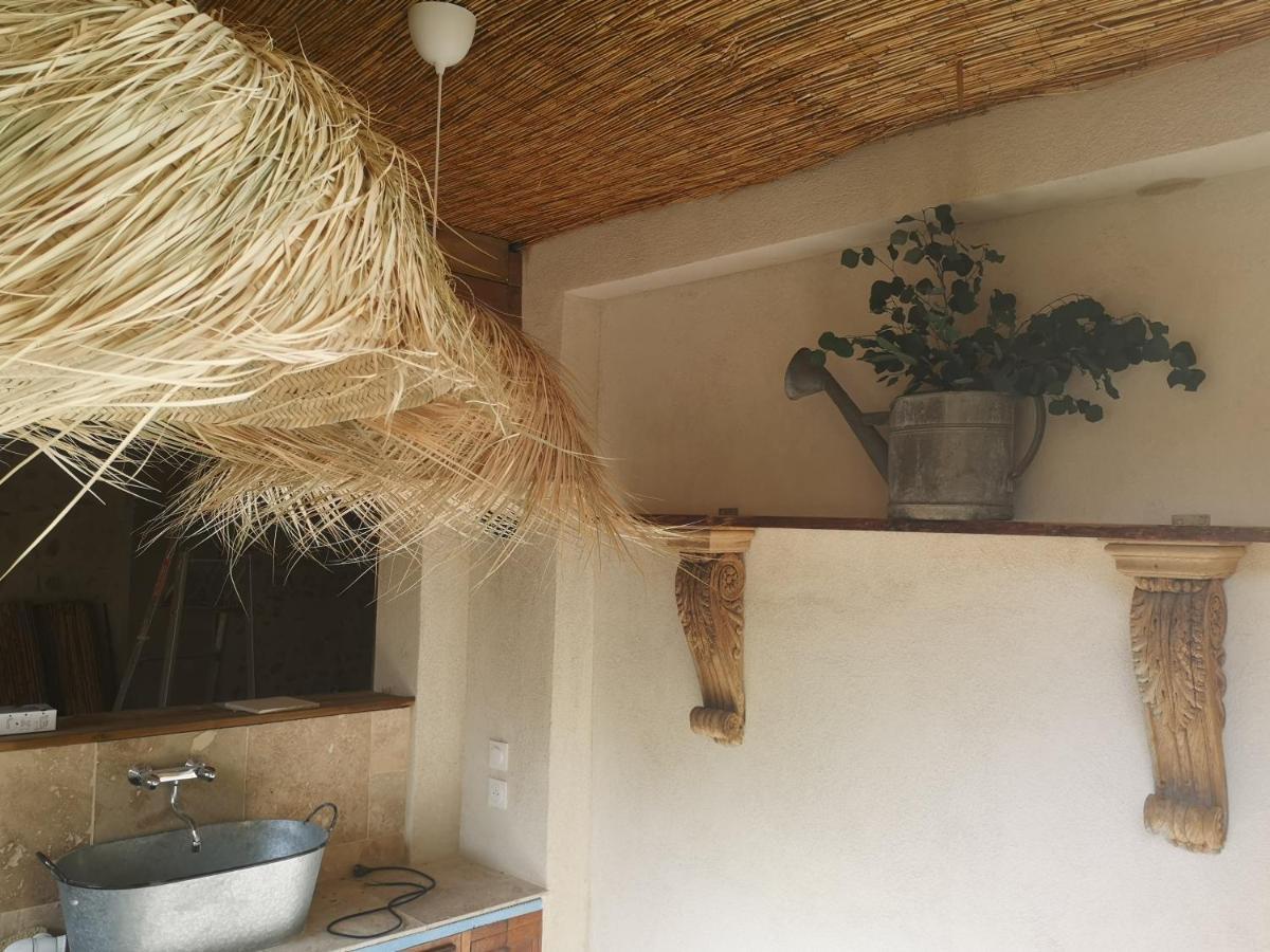 Drome Provencale Maison Familiale Calme Dans Village Valréas エクステリア 写真