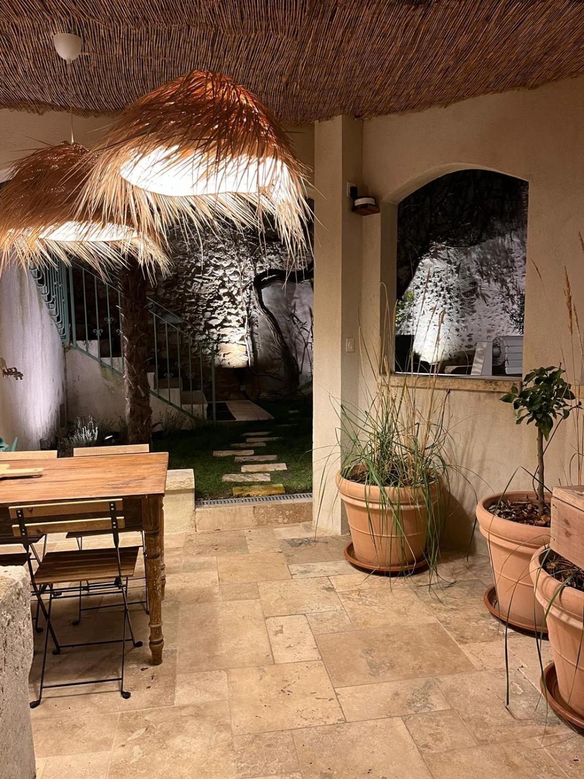 Drome Provencale Maison Familiale Calme Dans Village Valréas エクステリア 写真