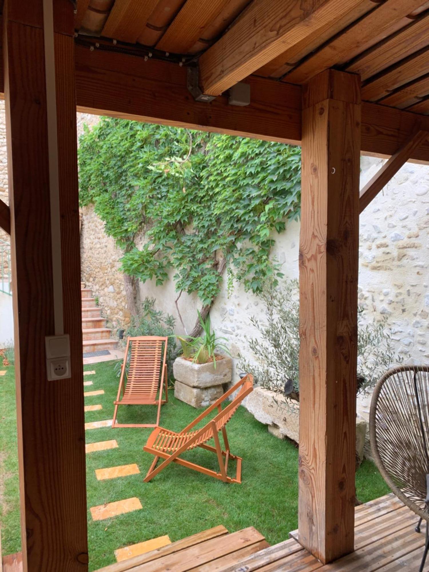 Drome Provencale Maison Familiale Calme Dans Village Valréas エクステリア 写真