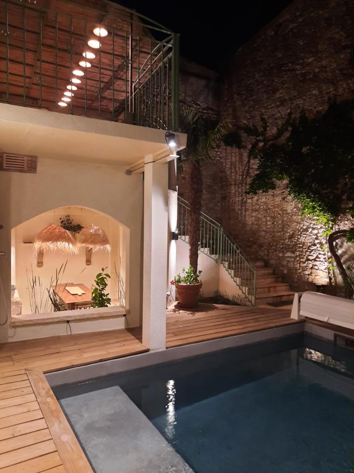 Drome Provencale Maison Familiale Calme Dans Village Valréas エクステリア 写真
